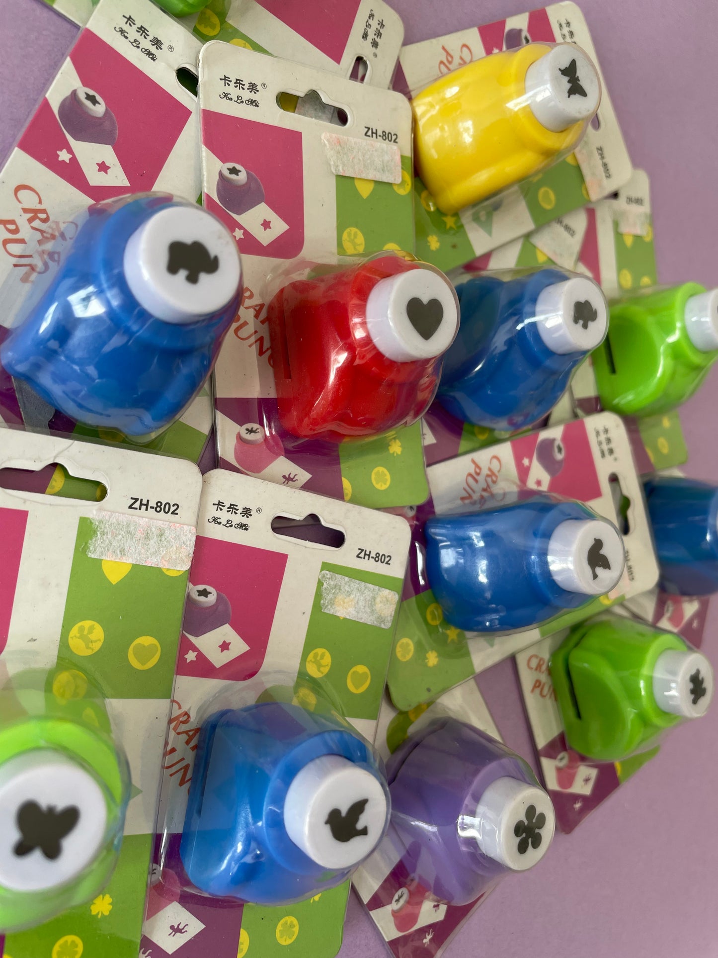 St. Mini Perforadora Figuras